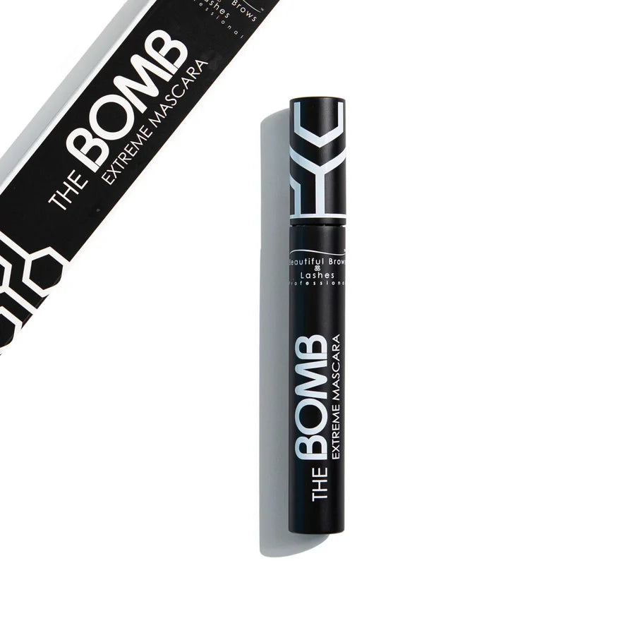 Máscara Fortalecedora para Pestañas – Extreme Lash Bomb Mascara